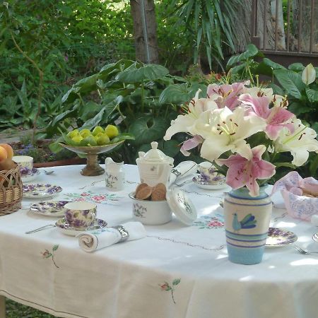 Bb Le Violette Bed and Breakfast Tortolì Buitenkant foto